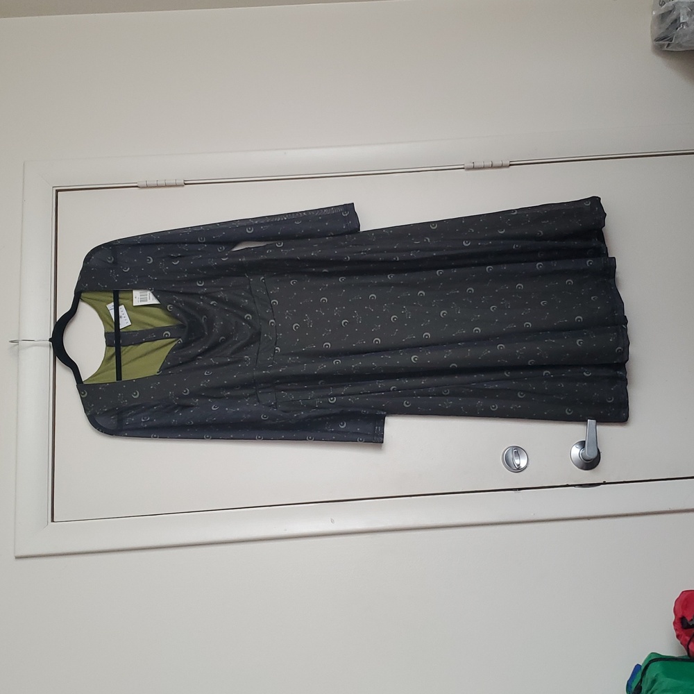 Daisy's Street Gold Constellation Chain Belt Long-sleeve Dress (Plus size) - Picture 2 of 16